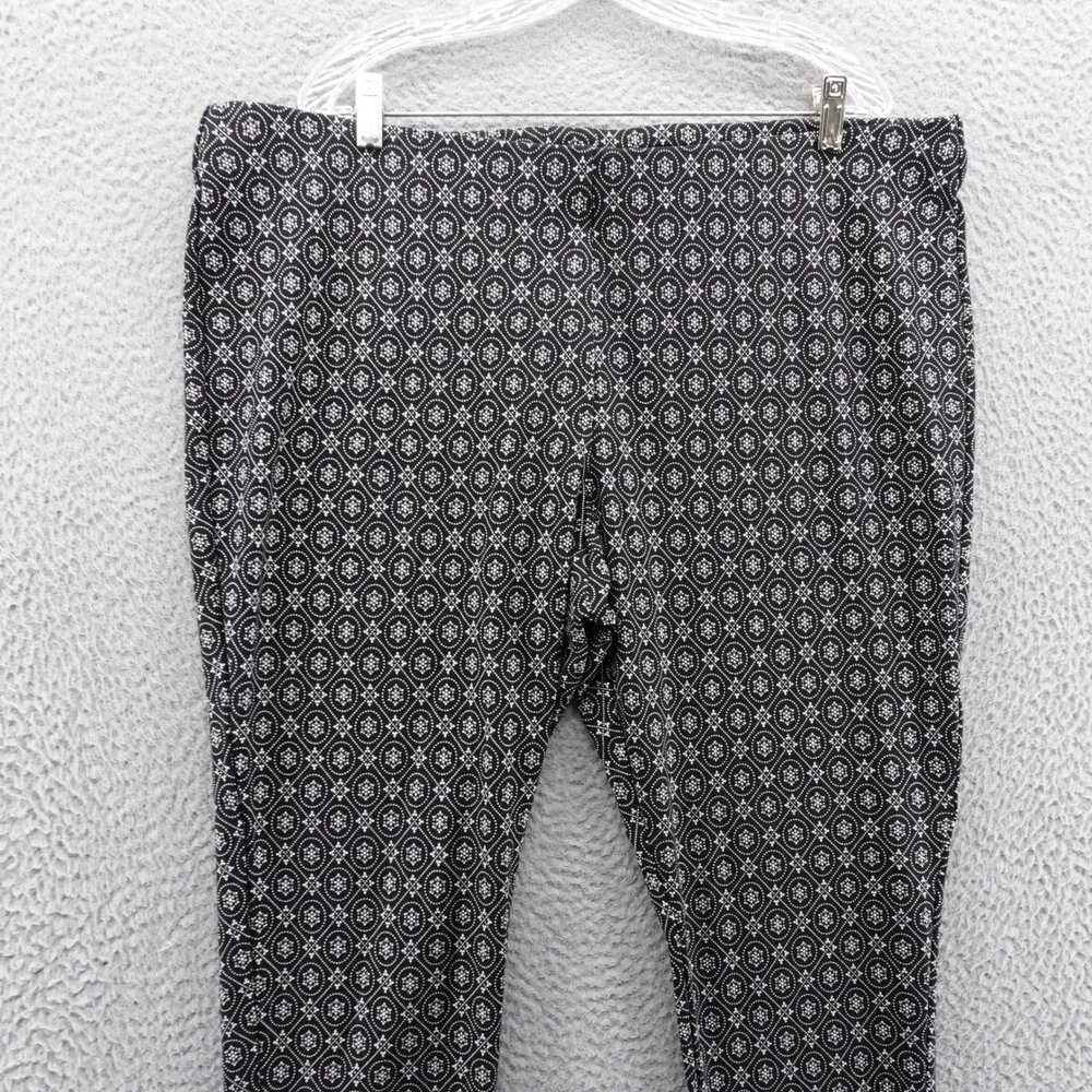 Chicos Geometric Print Ponte Knit‎ Leggings Size 4 US 20 Black White Womens